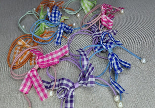 Pearl tipped hair ties