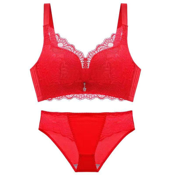 Scarlet Lace Beauty Set